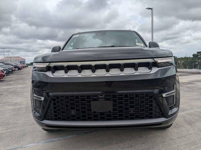 2026 Jeep Grand Wagoneer Base