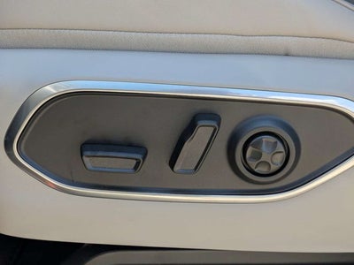 2026 Jeep Grand Wagoneer Base