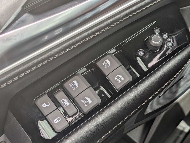 2026 Jeep Grand Wagoneer Upland