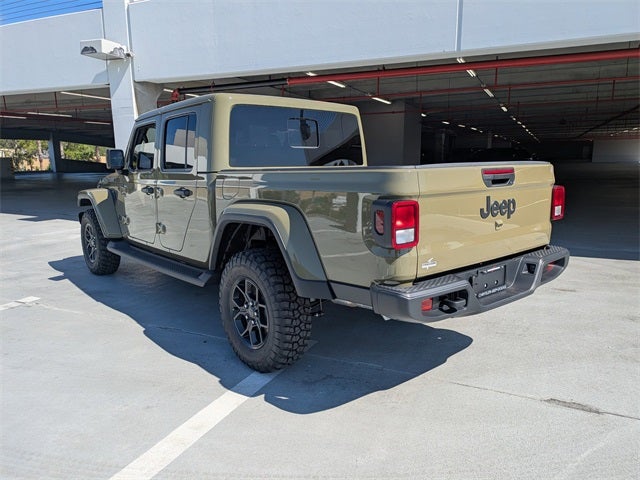 2025 Jeep Gladiator Sport