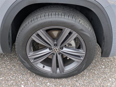2021 Volkswagen Atlas Cross Sport 3.6L V6 SE w/Technology R-Line