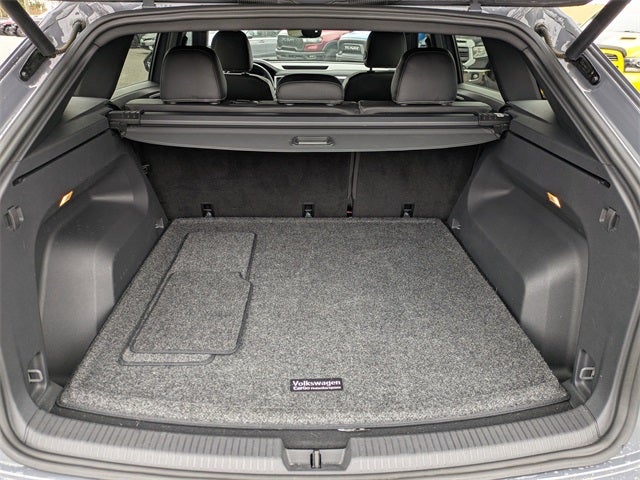 2021 Volkswagen Atlas Cross Sport 3.6L V6 SE w/Technology R-Line