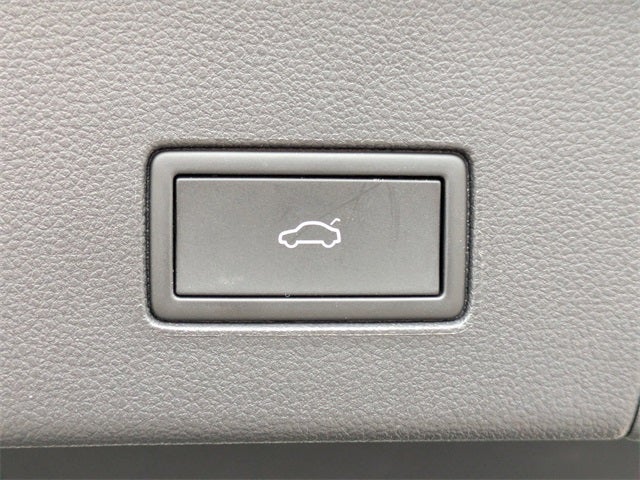 2021 Volkswagen Atlas Cross Sport 3.6L V6 SE w/Technology R-Line