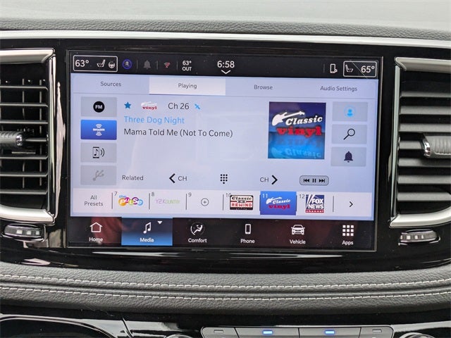 2026 Chrysler Pacifica Select