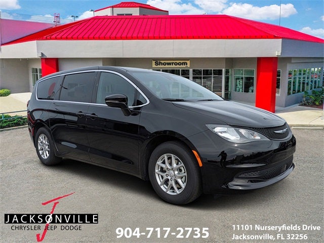 2026 Chrysler Voyager LX