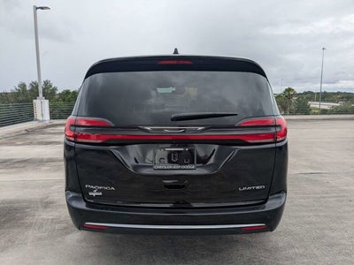 2027 Chrysler Pacifica Limited