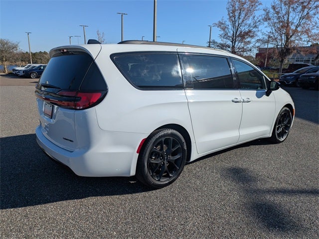 2025 Chrysler Pacifica Limited
