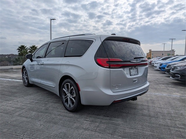 2026 Chrysler Pacifica Pinnacle