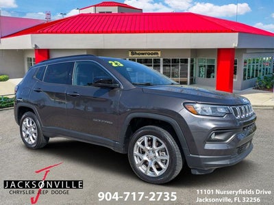 2023 Jeep Compass Latitude Lux