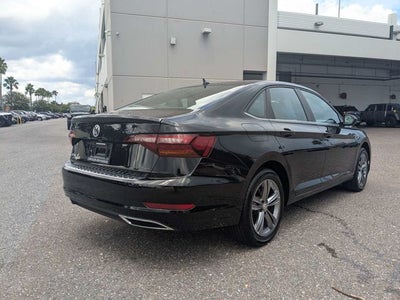 2019 Volkswagen Jetta R-Line