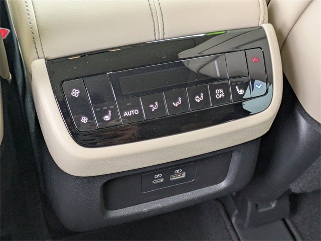 2025 INFINITI QX60 LUXE