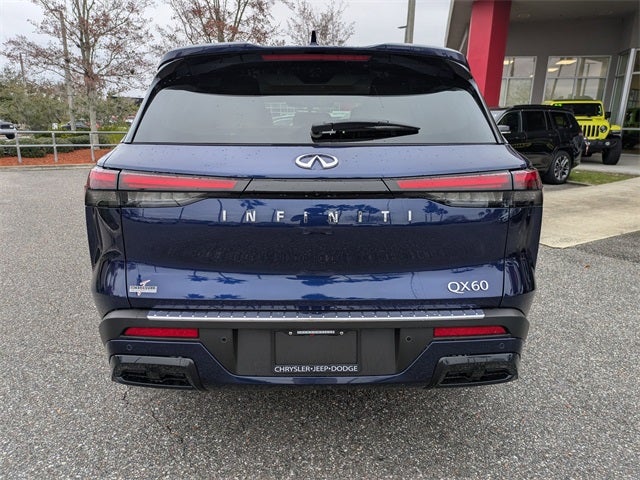 2025 INFINITI QX60 LUXE