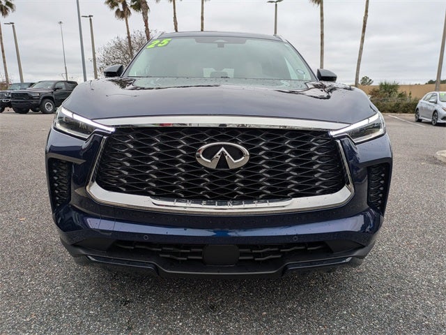 2025 INFINITI QX60 LUXE