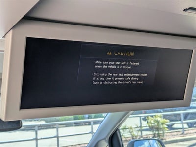 2017 Toyota Sienna SE 8 Passenger