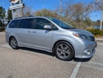 2017 Toyota Sienna SE 8 Passenger
