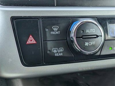 2018 Toyota Highlander Base