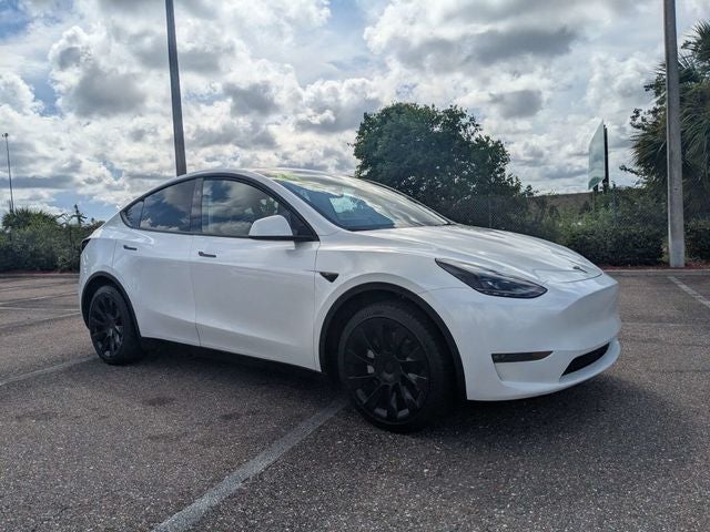Used 2024 Tesla Model Y Long Range with VIN 7SAYGDEE9RA222013 for sale in Jacksonville, FL