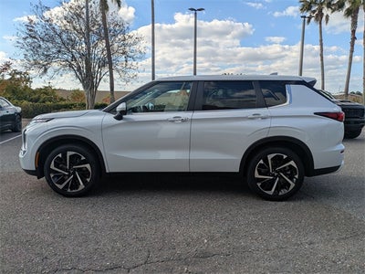 2024 Mitsubishi Outlander SE Black Edition