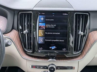2021 Volvo XC60 T5 Momentum