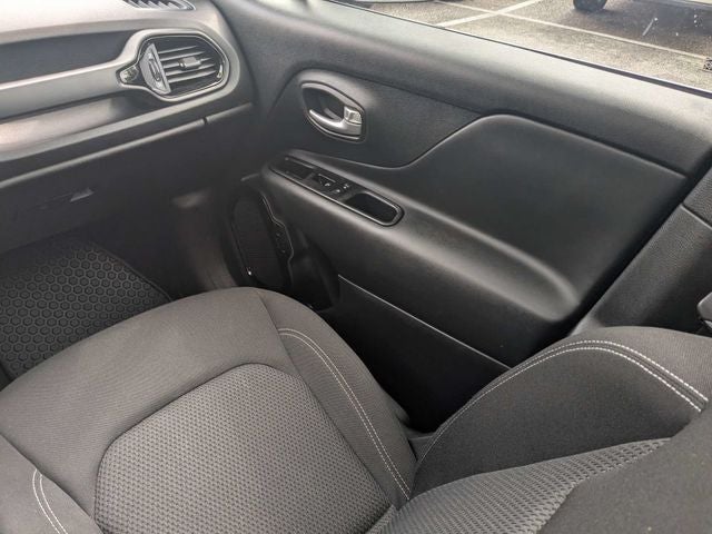 2023 Jeep Renegade Altitude