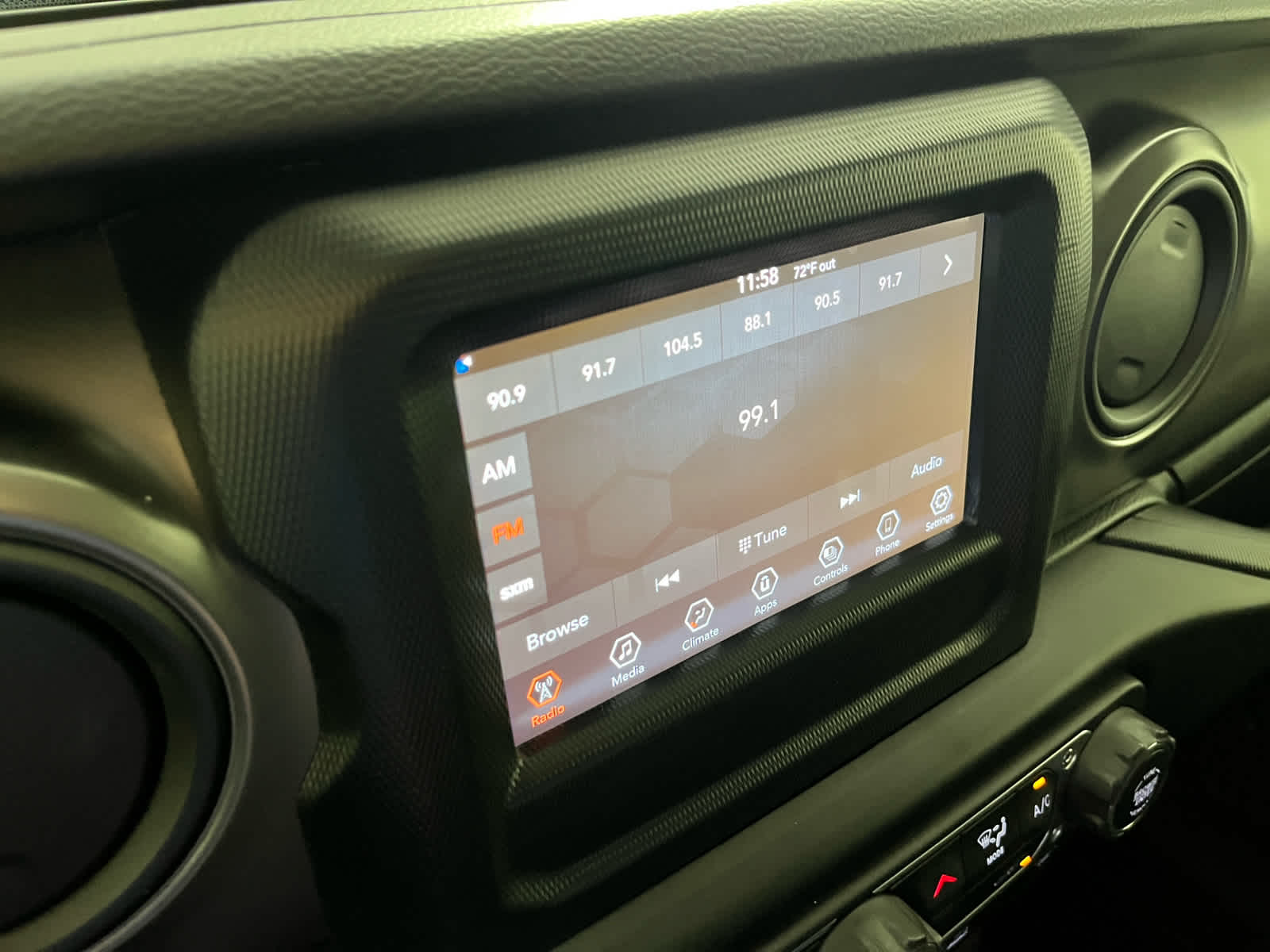 2022 Jeep Wrangler Willys