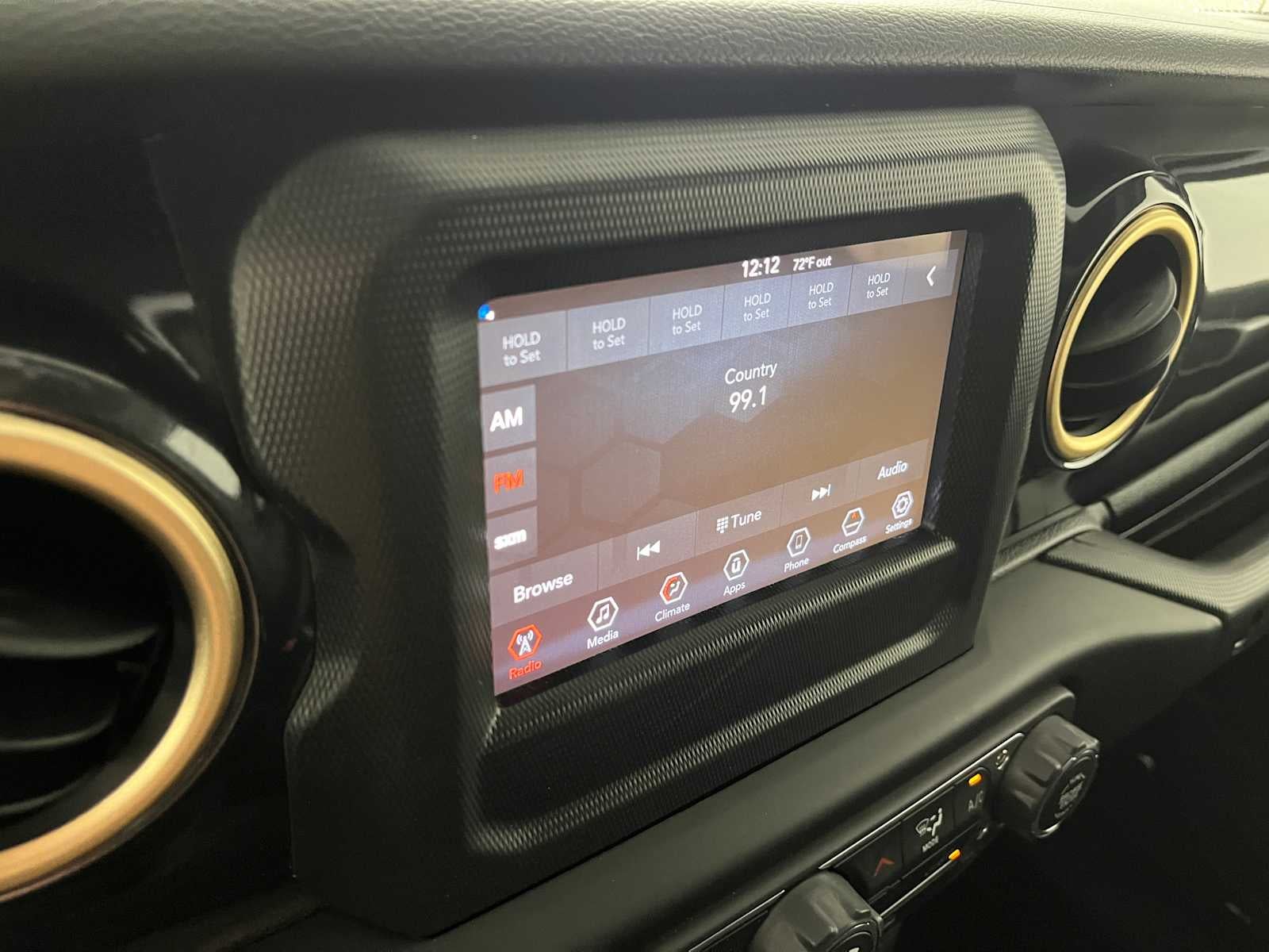 2023 Jeep Wrangler Sport Altitude