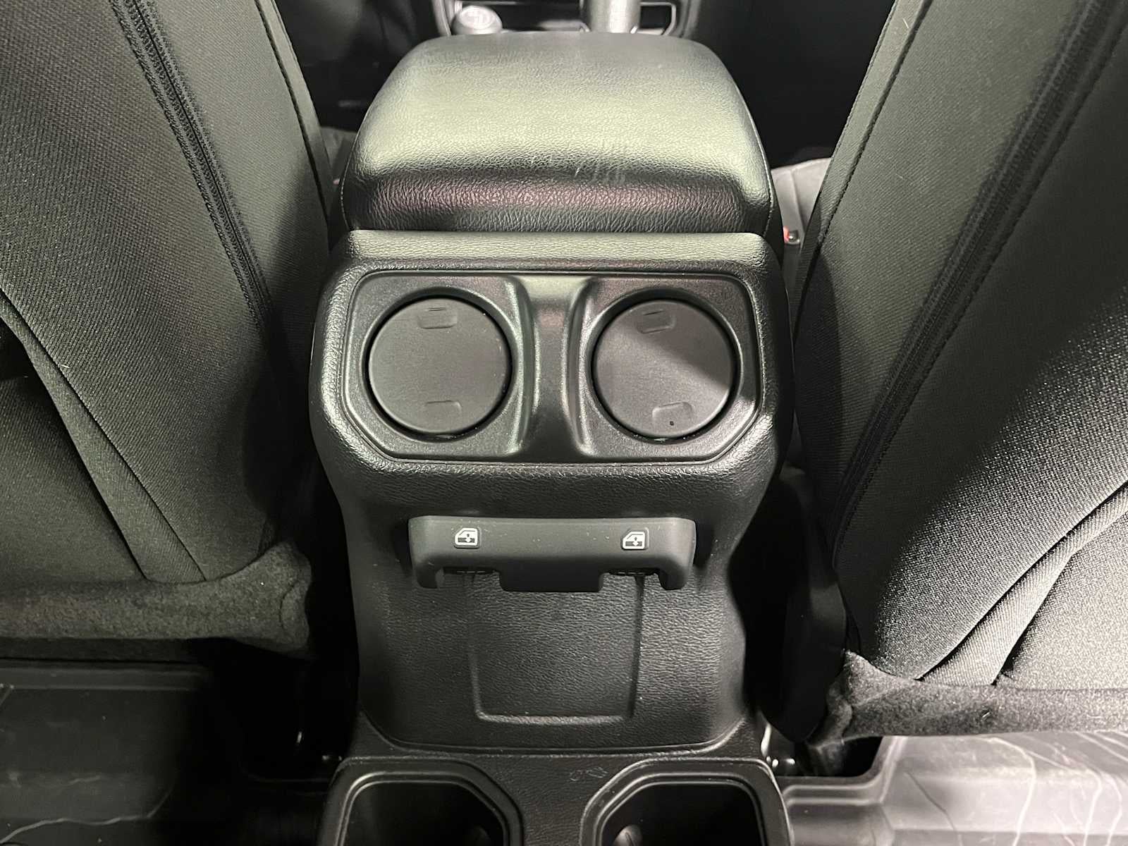 2023 Jeep Wrangler Sport Altitude