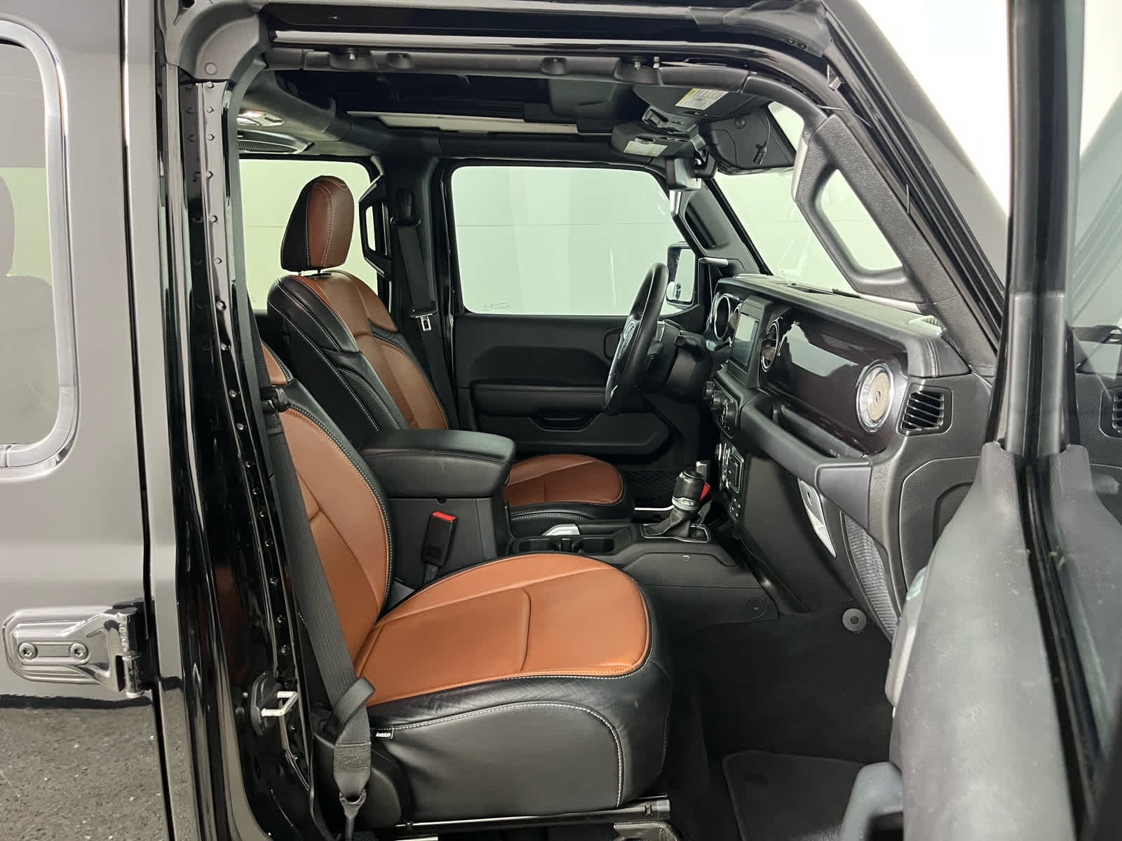 2020 Jeep Wrangler Unlimited Sahara Altitude