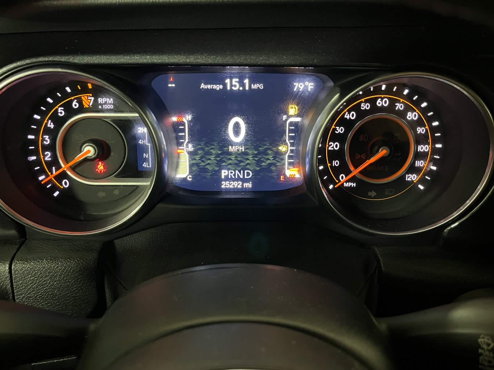 2020 Jeep Wrangler Unlimited Sahara Altitude