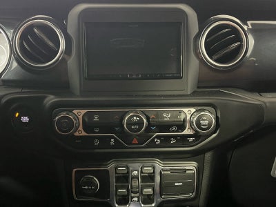 2020 Jeep Wrangler Unlimited Sahara Altitude