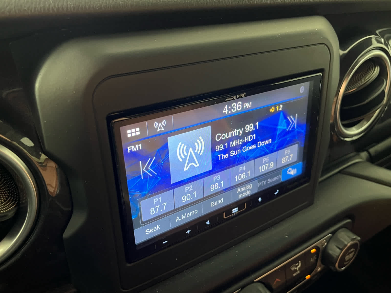 2020 Jeep Wrangler Unlimited Sahara Altitude
