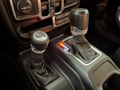 2020 Jeep Wrangler Unlimited Sahara Altitude