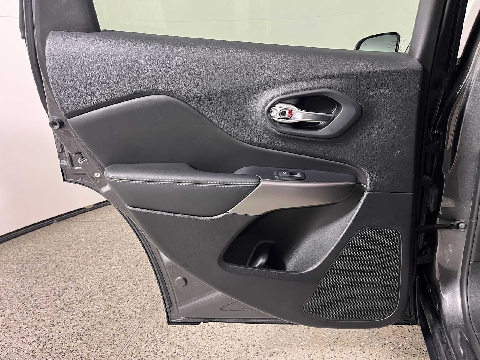 2022 Jeep Cherokee Latitude Lux FWD