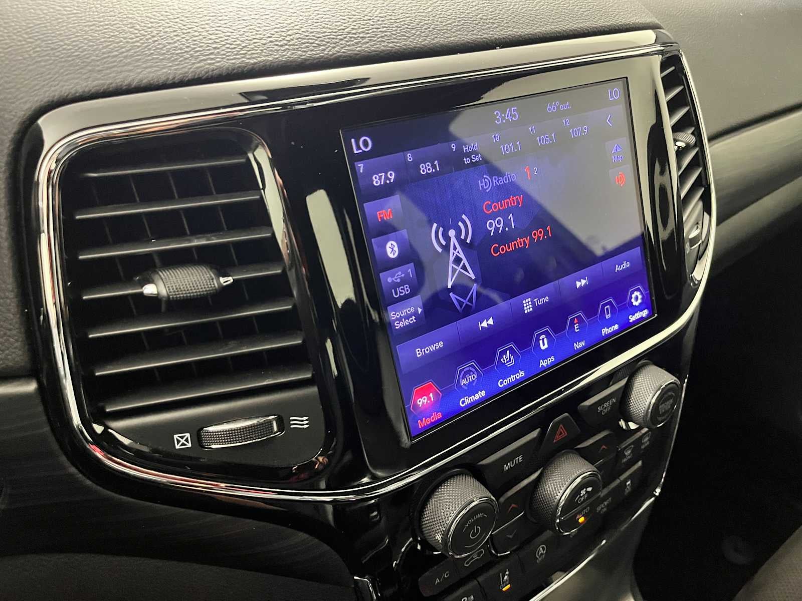 2021 Jeep Grand Cherokee Laredo X 4x2