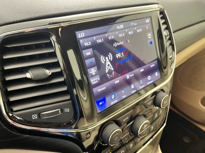 2022 Jeep Grand Cherokee WK Laredo E