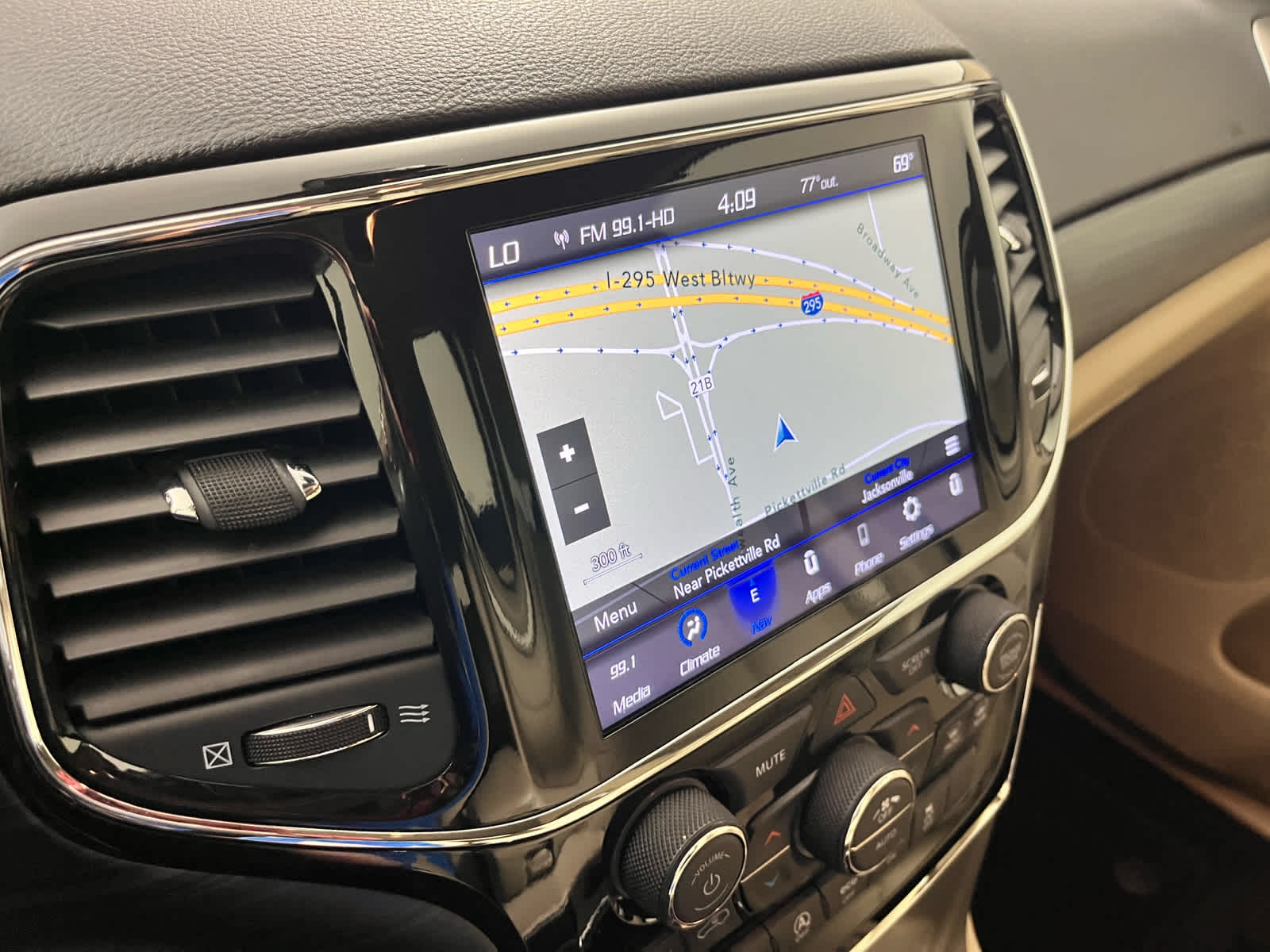 2022 Jeep Grand Cherokee WK Laredo E