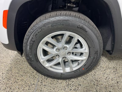 2025 Jeep Grand Cherokee GRAND CHEROKEE LAREDO X 4X2