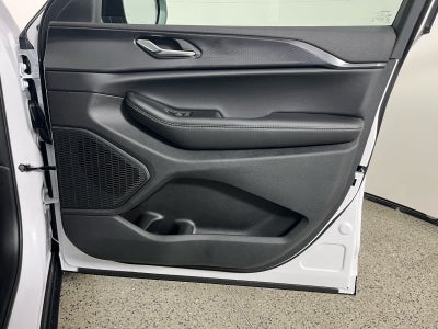 2025 Jeep Grand Cherokee GRAND CHEROKEE LAREDO X 4X2