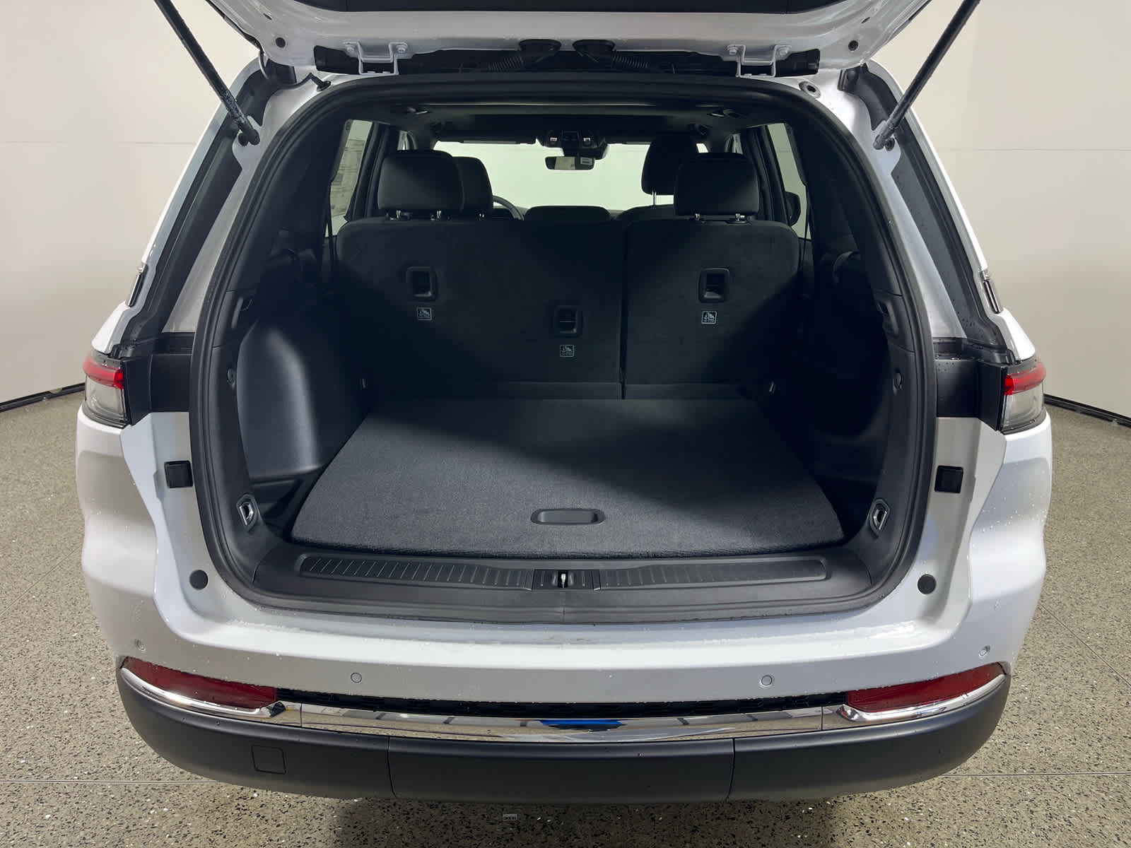 2025 Jeep Grand Cherokee GRAND CHEROKEE LAREDO X 4X2