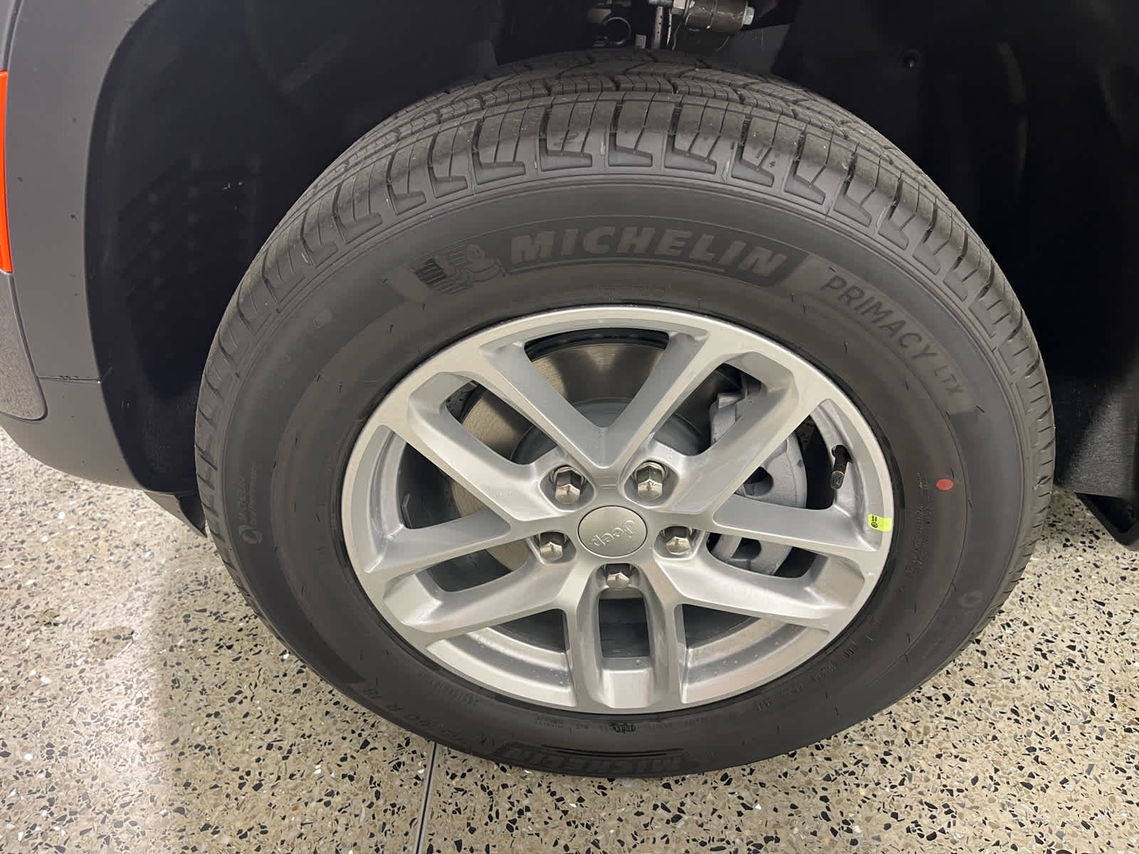 2025 Jeep Grand Cherokee GRAND CHEROKEE LAREDO X 4X2