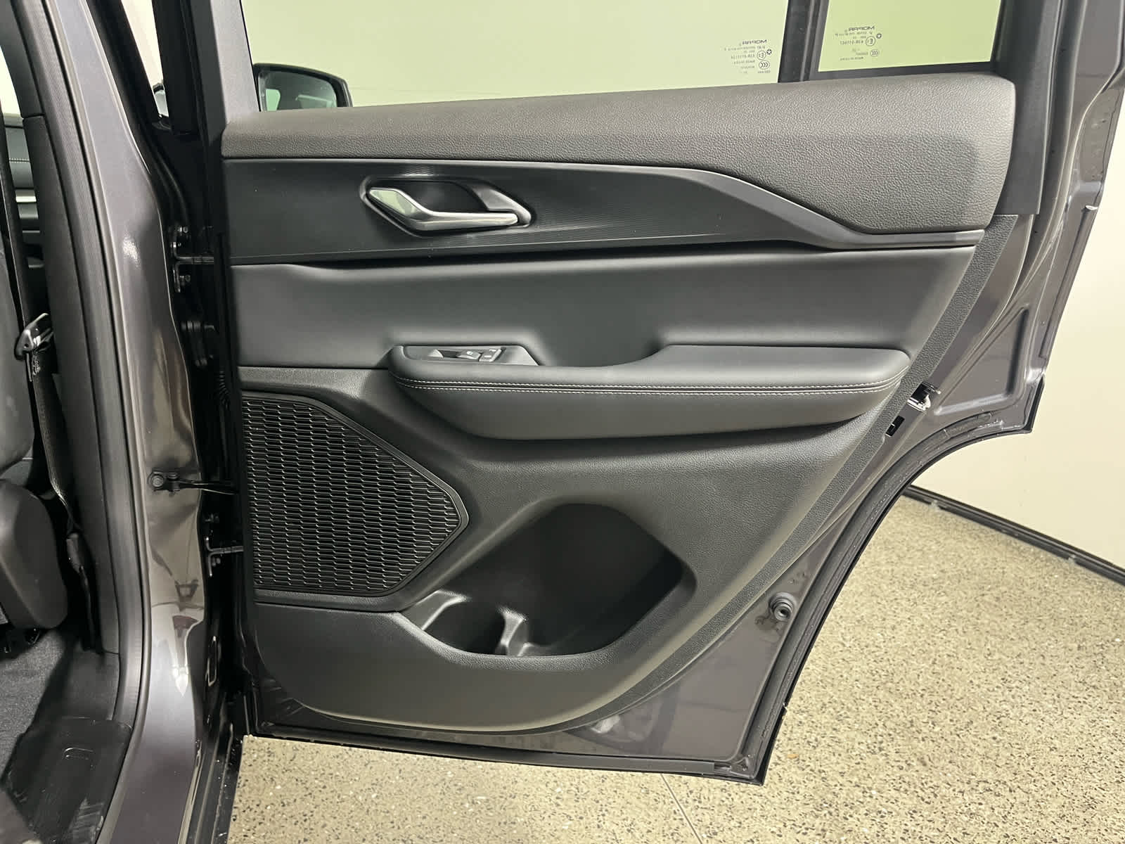 2025 Jeep Grand Cherokee GRAND CHEROKEE LAREDO X 4X2