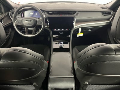 2026 Jeep Grand Cherokee Laredo Altitude