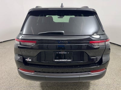 2026 Jeep Grand Cherokee Laredo Altitude