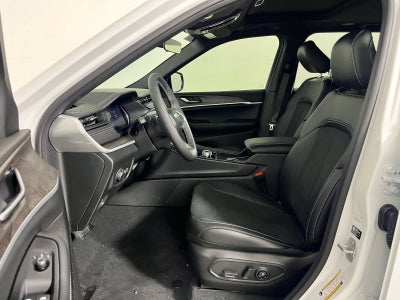 2026 Jeep Grand Cherokee GRAND CHEROKEE LAREDO ALTITUDE 4X2