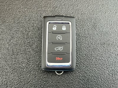 2026 Jeep Grand Cherokee GRAND CHEROKEE LAREDO ALTITUDE 4X2