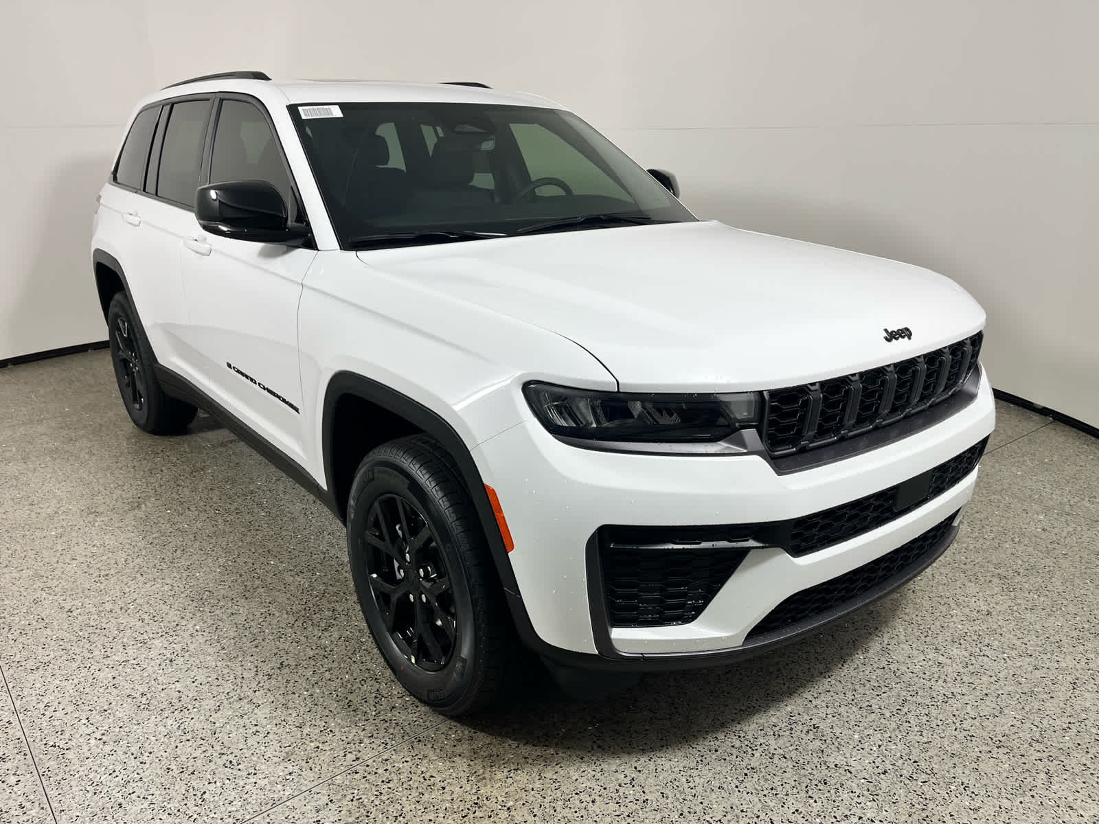 2026 Jeep Grand Cherokee GRAND CHEROKEE LAREDO ALTITUDE 4X2