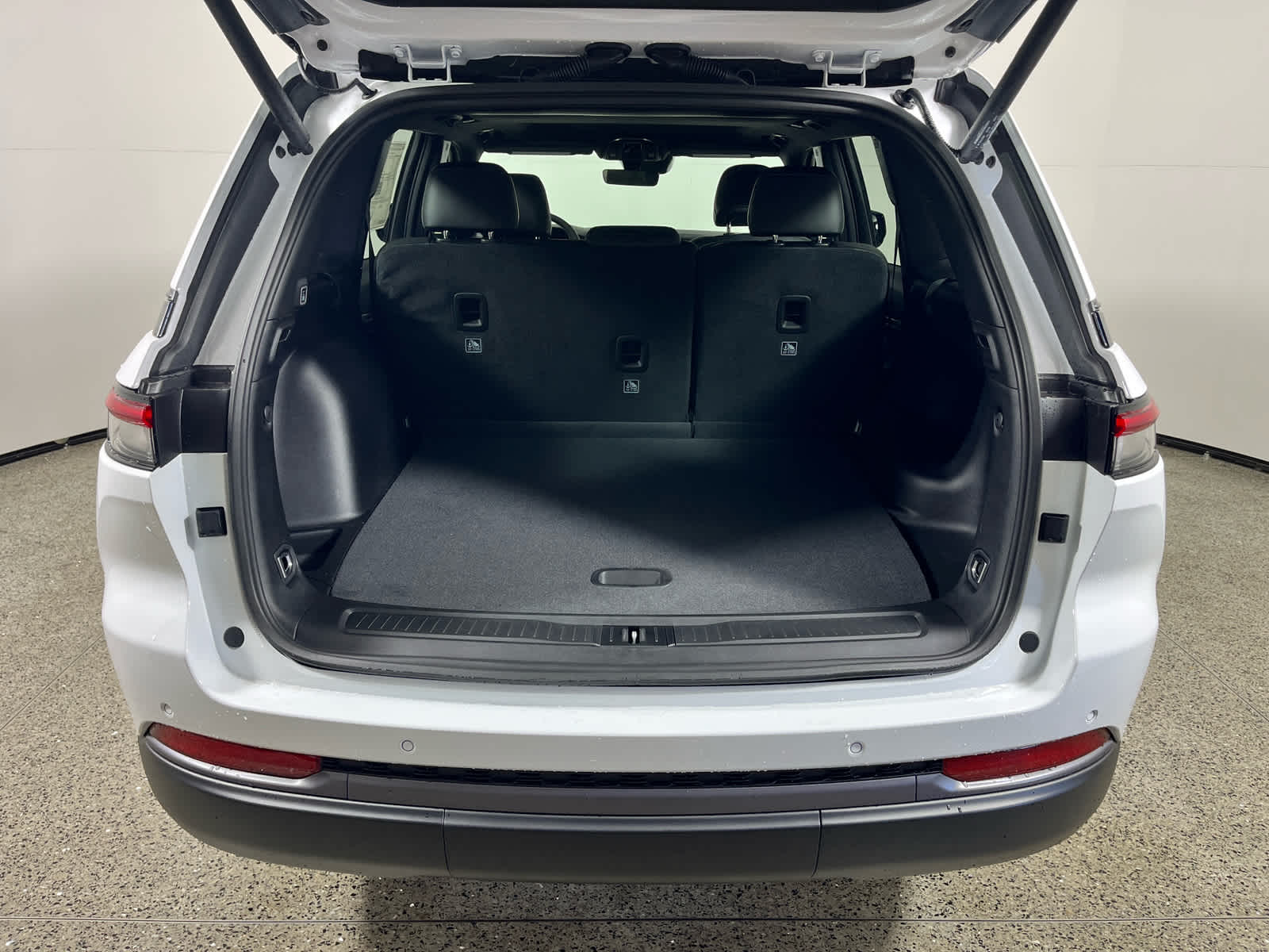 2026 Jeep Grand Cherokee GRAND CHEROKEE LAREDO ALTITUDE 4X2