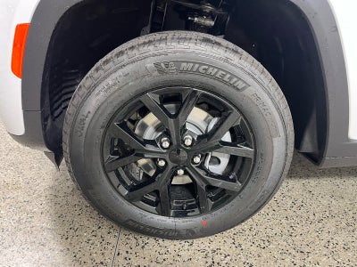 2026 Jeep Grand Cherokee GRAND CHEROKEE LAREDO ALTITUDE 4X2