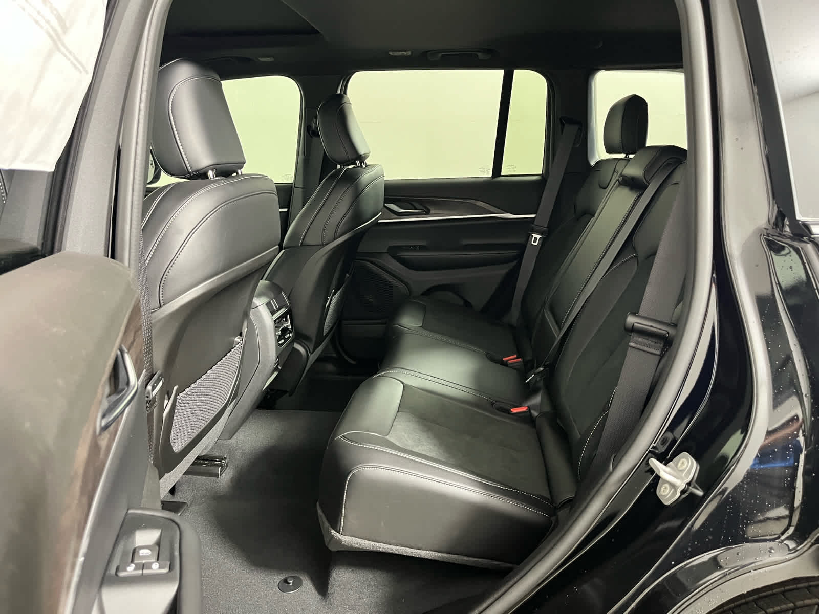 2026 Jeep Grand Cherokee GRAND CHEROKEE LAREDO ALTITUDE 4X2