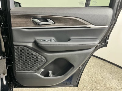 2026 Jeep Grand Cherokee GRAND CHEROKEE LAREDO ALTITUDE 4X2